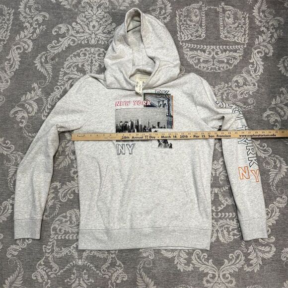 Aeropostale Unisex Gray NYC Graphic Pullover Hoodie Size M New with Tags - Picture 4 of 5